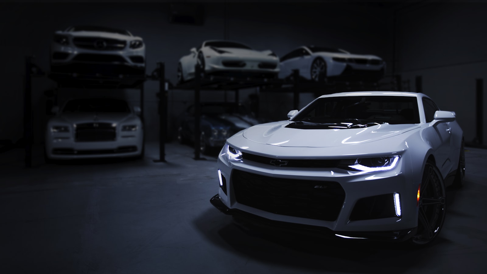 Automotive mobility context for foam air intake filtration
